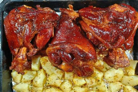 Smoked Eisbein and Glaze - Hangry Recipes