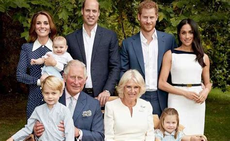 UK's Prince Charles Celebrates 70th Birthday With Family Photo