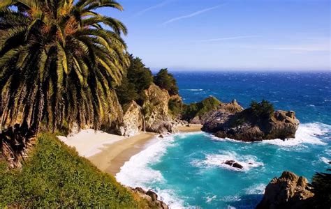 Julia Pfeiffer Burns Beach in Big Sur, CA - California Beaches