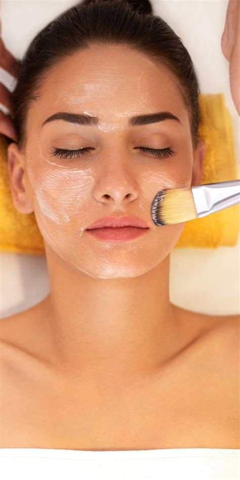 Masken: Die Extra-Portion Pflege für deine Haut - Mädchen.de Beauty Tips For Skin, Beauty Makeup ...