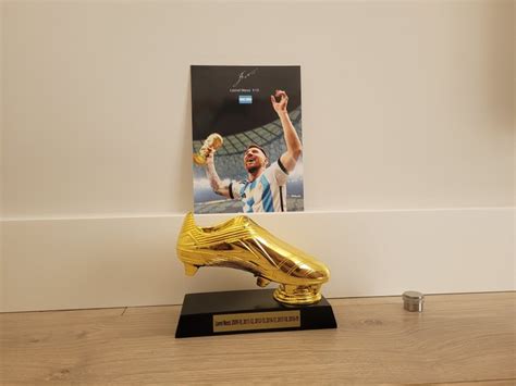 Lionel Messi - Golden Boot + Photography (Messi Argentina) - Catawiki