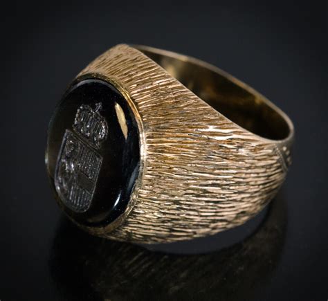 Vintage Obsidian Intaglio Gold Signet Ring Ref: 194286 - Antique Jewelry | Vintage Rings ...