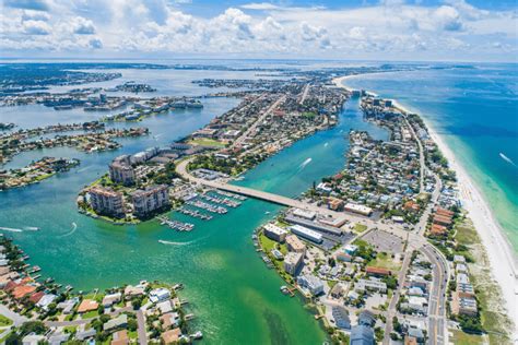 Boating in St. Petersburg, FL: Everything You Need to Know