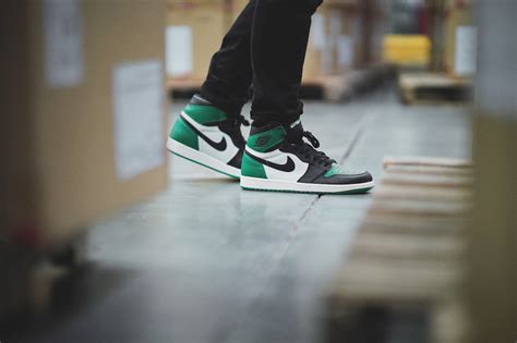 The Air Jordan Retro 1 High OG 'Pine Green' Is A Must For Your Rotation ...