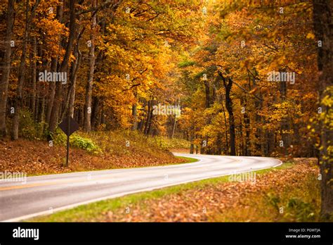 Fall colors along the Blue Ridge Parkway Stock Photo - Alamy