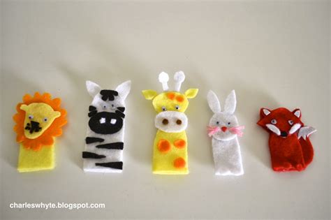 Charles Whyte: Gifts for a newborn: DIY felt finger puppets and theatre