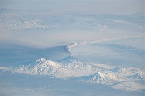 Eruption Plume, Kliuchevskoi Volcano, Russia (NASA, Intern… | Flickr