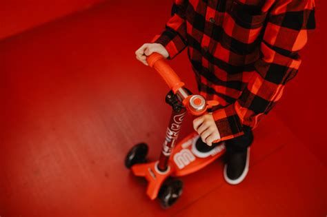 Which Scooter Accessory is Best for Kids? – Micro Kickboard