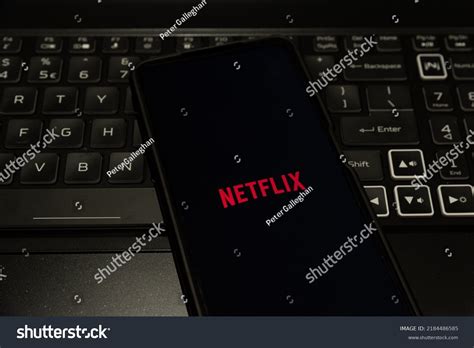 Netflix Logo On Mobile Phone Background Stock Photo 2184486585 ...