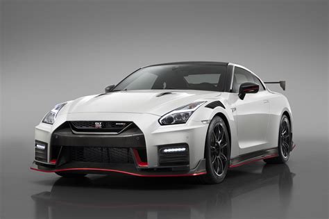 2020 Nissan GT-R NISMO Debuts at New York Auto Show - 6SpeedOnline