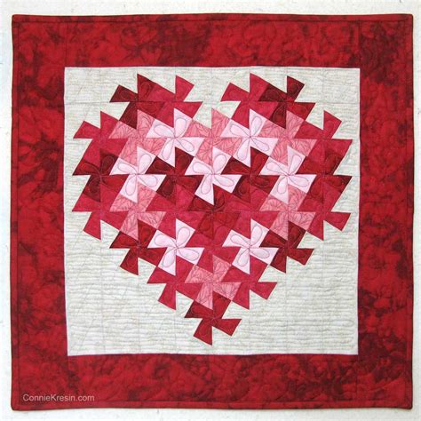 Quilted Twisting Heart Valentine Wall Hanging Tutorial is fast and easy to make, download the ...