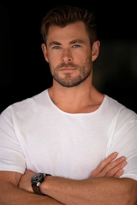 Chris Hemsworth Changed His Life After an Ominous Health Warning ...