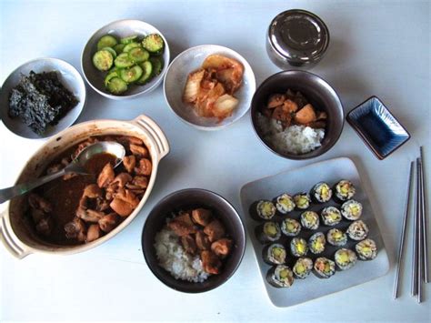 Kimchi Kimbap and Easy Pickled Cucumber Banchan | spontaneous tomato