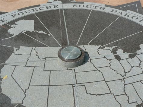 monument Geographic center of entire united states nation … | Flickr