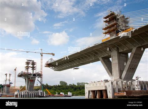 Pylons and superstructure of half-finished Vidin-Calafat Bridge in Stock Photo: 48282949 - Alamy