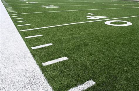 American Football Field Yard Lines Stock Photo by ©33ft 38317793