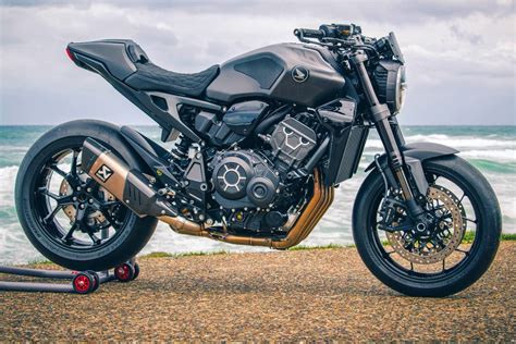 12カスタムホンダCB1000R二輪車いす – カーズワールド 2020