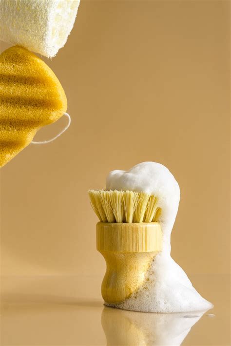 White and Yellow Ceramic Vase · Free Stock Photo