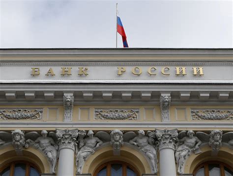 Resilient Russian banks lean inwards in pursuit of profit | Reuters