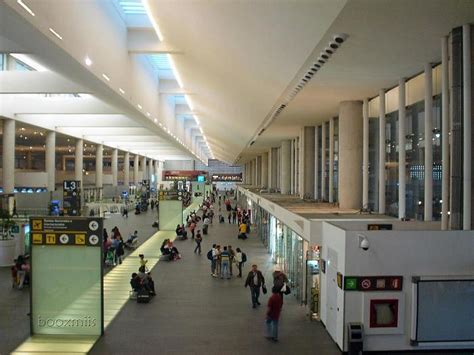 Terminal 2 del Aeropuerto Internacional Benito Juárez de la Ciudad de ...