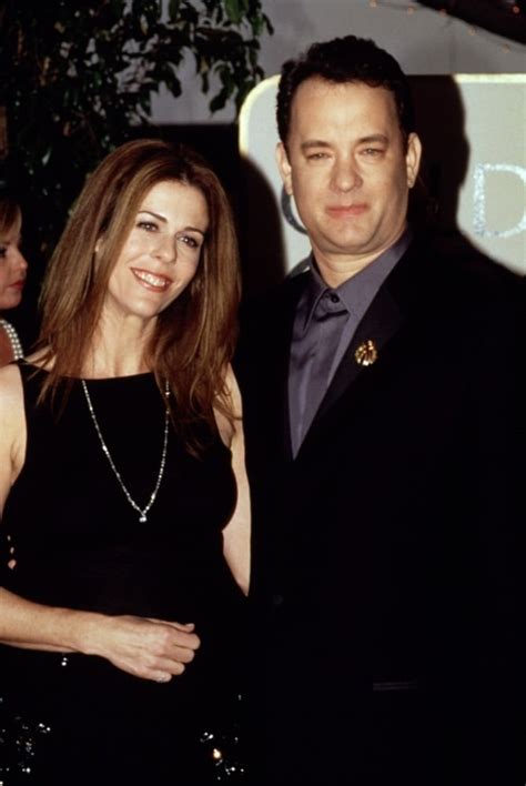 Rita Wilson With Husband Tom Hanks At The 1999 Golden Globes Celebrity - Walmart.com - Walmart.com