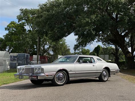 1975 Ford Thunderbird | Classic & Collector Cars