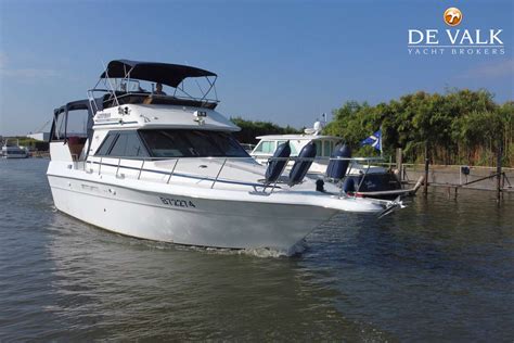 SEA RAY 380 AFT CABIN motor yacht for sale | De Valk Yacht broker