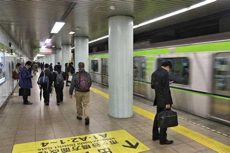 Toei Subway, Tokyo editorial stock photo. Image of interior - 130986843