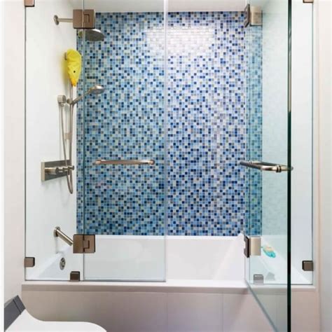 5 Glass Tile Mosaics That Will Stand Up to Bathroom Dampness