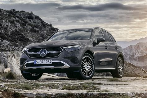 New Mercedes GLC turns up the tech for 2022