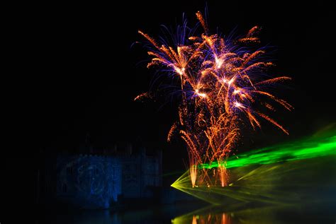 Leeds Castle Fireworks 2009 | Taken on our trip to Leeds Cas… | Flickr