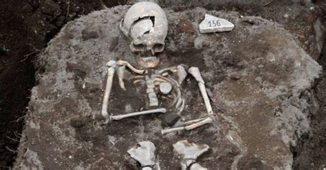 ‘Vampire Grave’ Unearthed In Bulgaria | HuffPost Videos