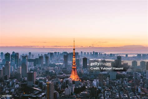 Tokyo Skyline At Early Morning High-Res Stock Photo - Getty Images