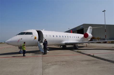 10 Things You Didn't Know about the Bombardier CRJ 200