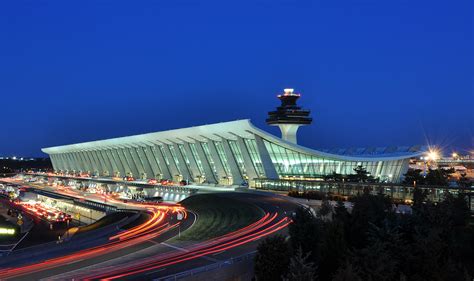 Dulles’s C and D concourse – Ant-Like Persistence