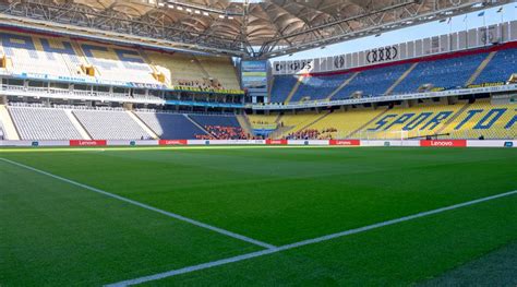 Fenerbahce Sükrü Saracoglu With perimeter LED to success - easescreen