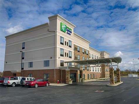 Holiday Inn Express & Suites Sidney Hotel in Sidney, Ohio - Sidney Hotels