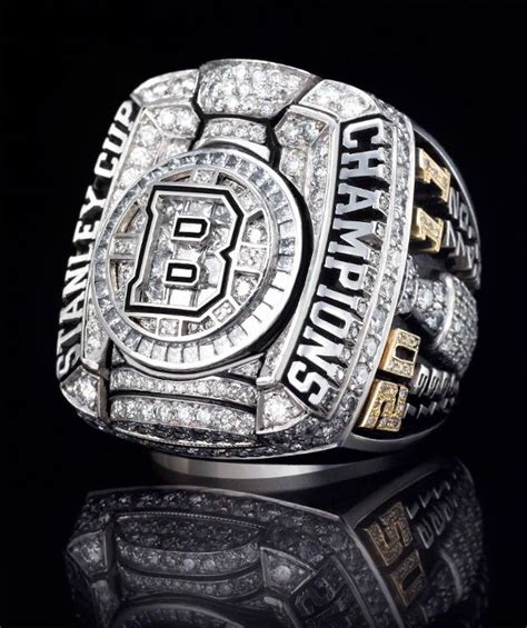 Bruins Corner Blog: Bruins get Stanley Cup rings