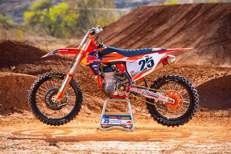 2017 KTM FACTORY RACE TEAM GALLERY - Motocross Action Magazine