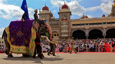 Mysore Dussehra 2024: Dates, Highlights, Attractions & How To Reach ...