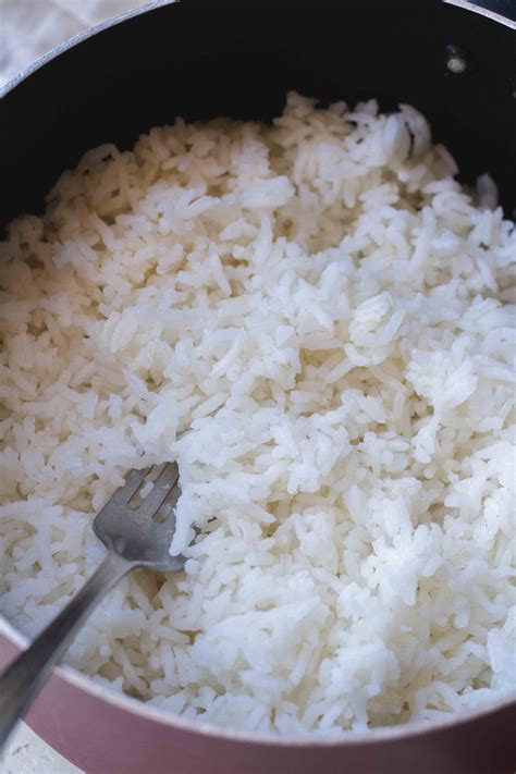 How to cook white rice on the stove perfectly - Lifestyle of a Foodie