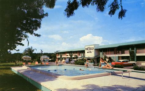 Florida Memory • Guests enjoying pool at the Emerald Motel at Lake Wales.