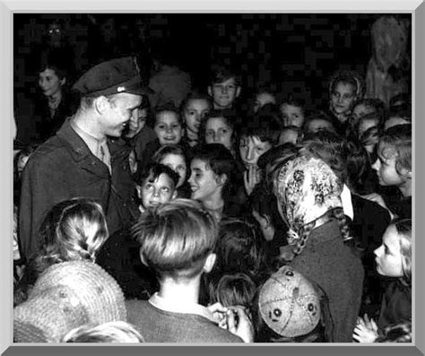 HISTORY IN IMAGES: Pictures Of War, History , WW2: Berlin Blockade ...