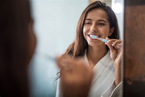 Should I Brush My Teeth Before or After Breakfast?