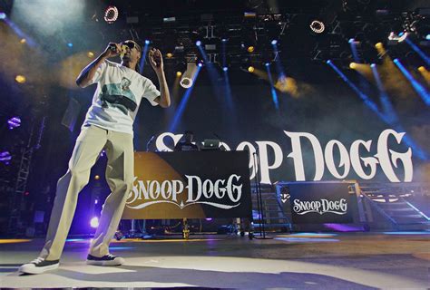 Photo Gallery: Snoop Dogg / Wiz Khalifa / The High Road Tour – I Heart Local Music