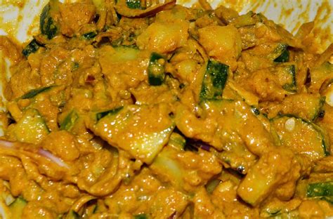 Nepali Tummy!!: Aloo Kakra ko Achar (Spicy Potato Cucumber Salad) Recipe!!