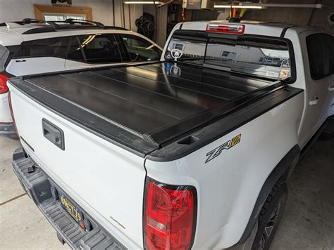 Peragon Retractable Bed Cover | Chevy Colorado & GMC Canyon