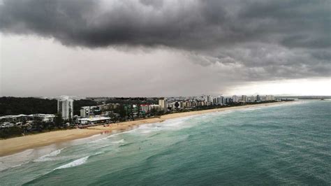 ‘It’s black out there’: Storm smashes Coast | Sunshine Coast Daily