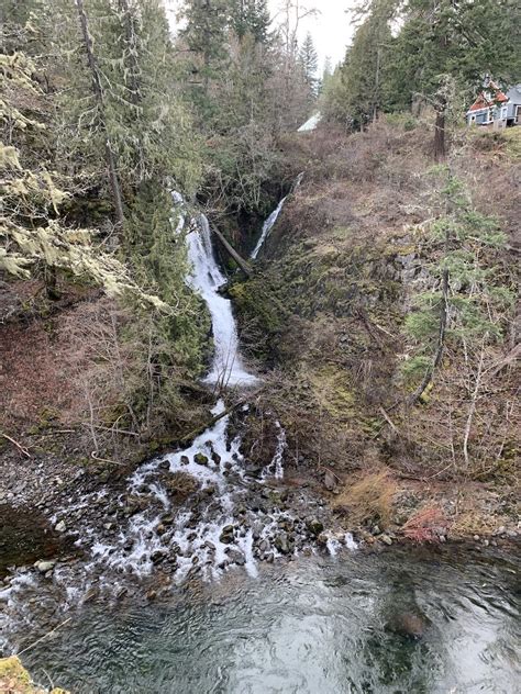 Punchbowl Falls Nature Park - Travel Oregon