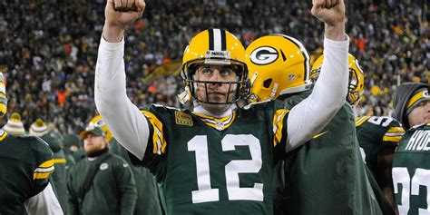 Aaron Rodgers gives Packers a familiar toughness